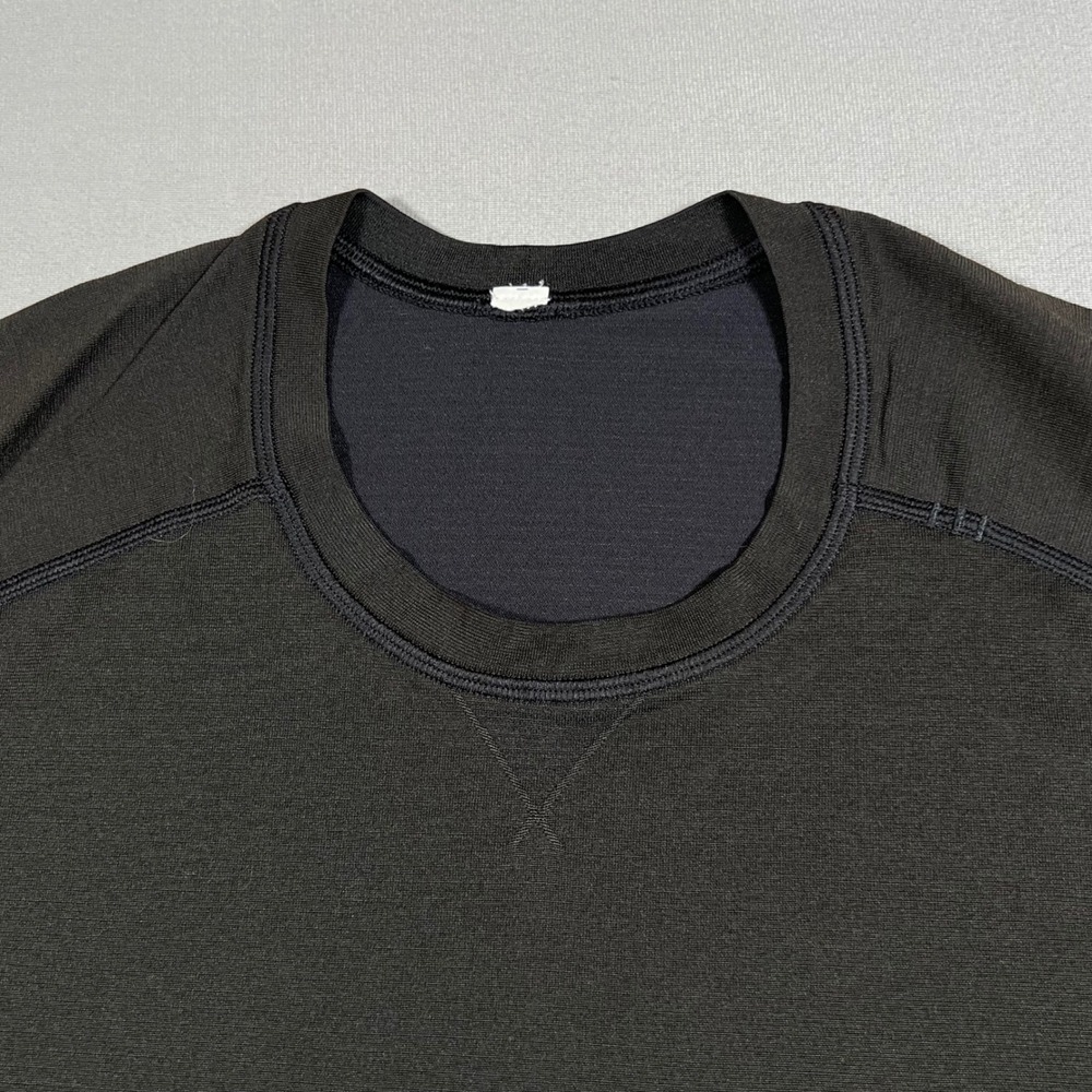 Lululemon Mens Metal Vent Tech Short Sleeve Shirt Black Size L Training Running - Picture 3 of 8